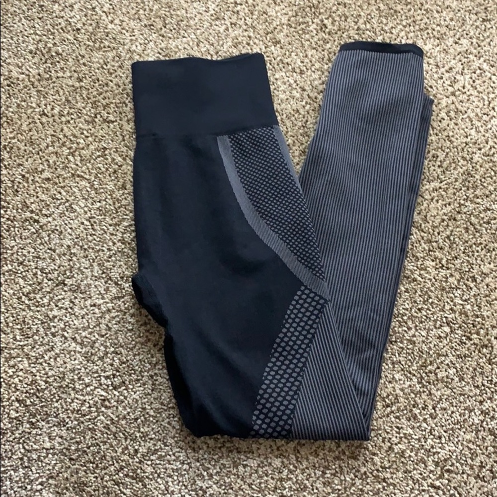 Seamless leggings